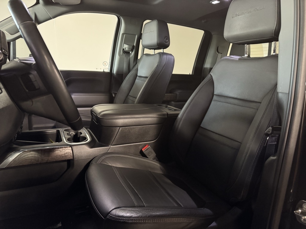 GMC Sierra 2500HD Denali Crew Cab 4WD SB 2023