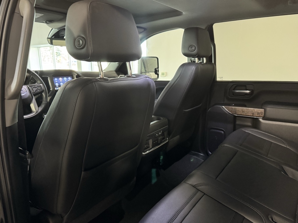 GMC Sierra 2500HD Denali Crew Cab 4WD SB 2023