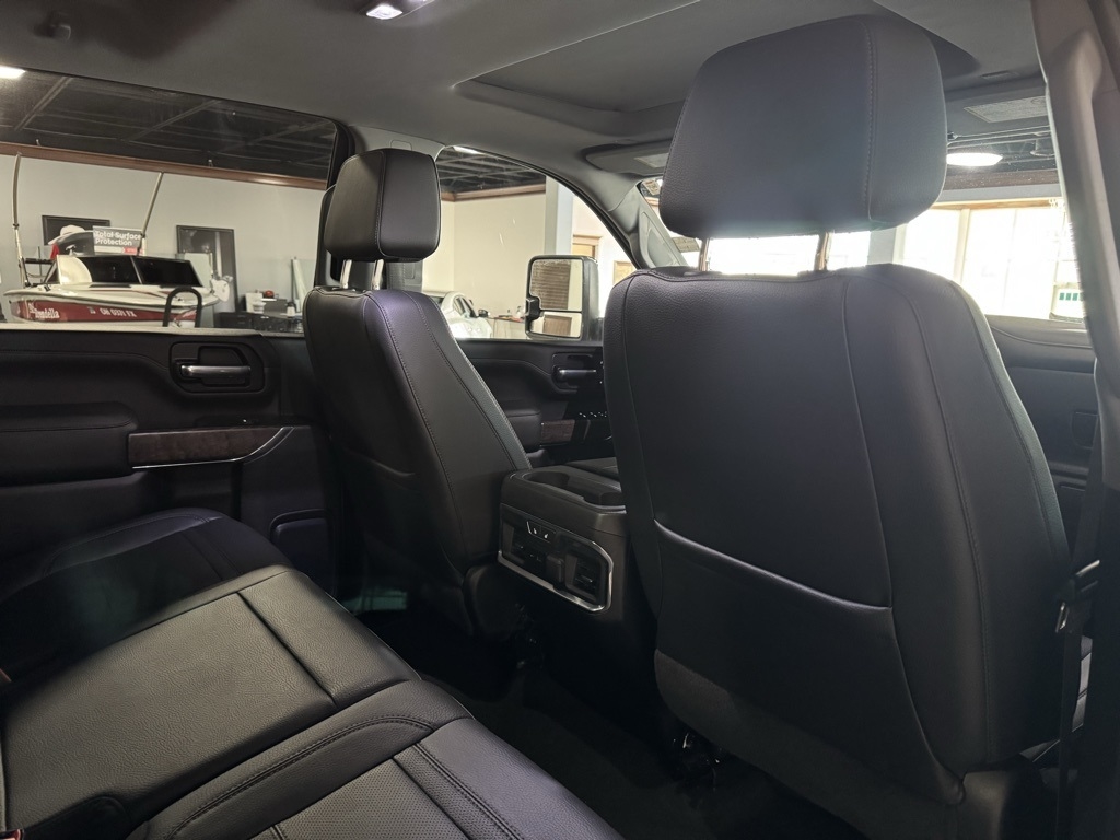 GMC Sierra 2500HD Denali Crew Cab 4WD SB 2023
