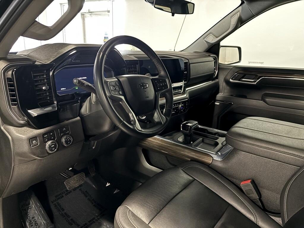 Chevrolet Silverado 1500 RST Crew Cab 4WD 2023