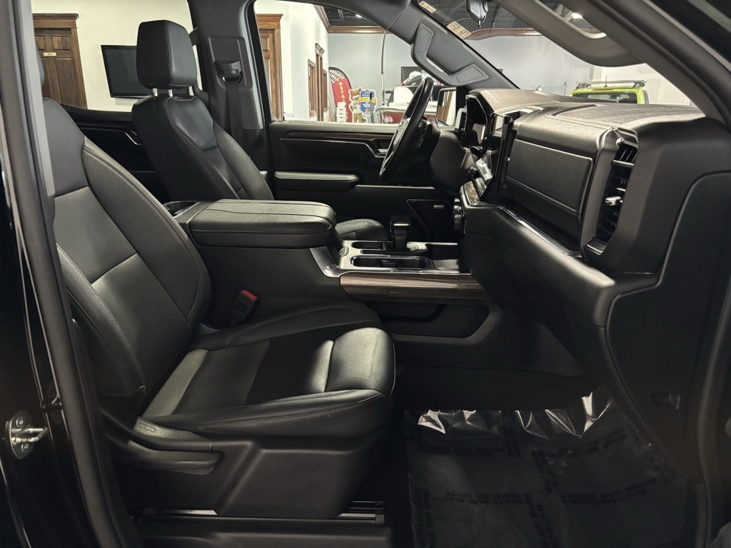 Chevrolet Silverado 1500 RST Crew Cab 4WD 2023