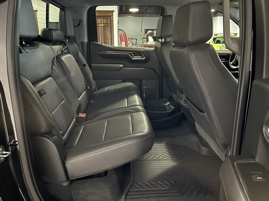 Chevrolet Silverado 1500 RST Crew Cab 4WD 2023