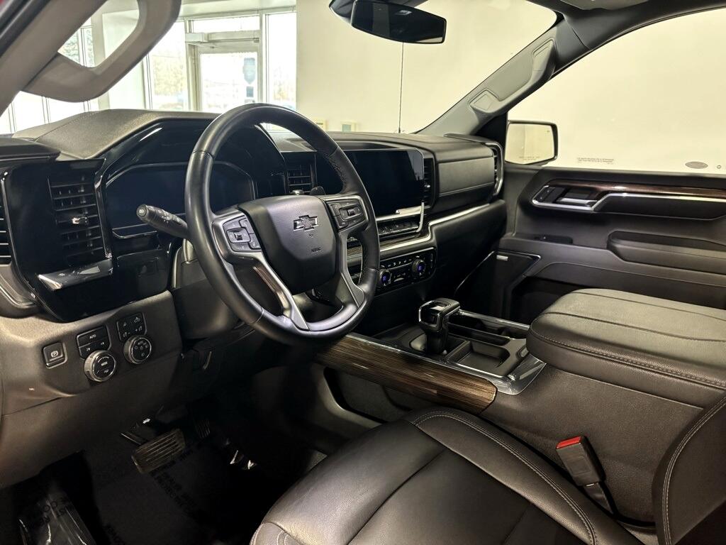 Chevrolet Silverado 1500 RST Crew Cab 4WD 2023