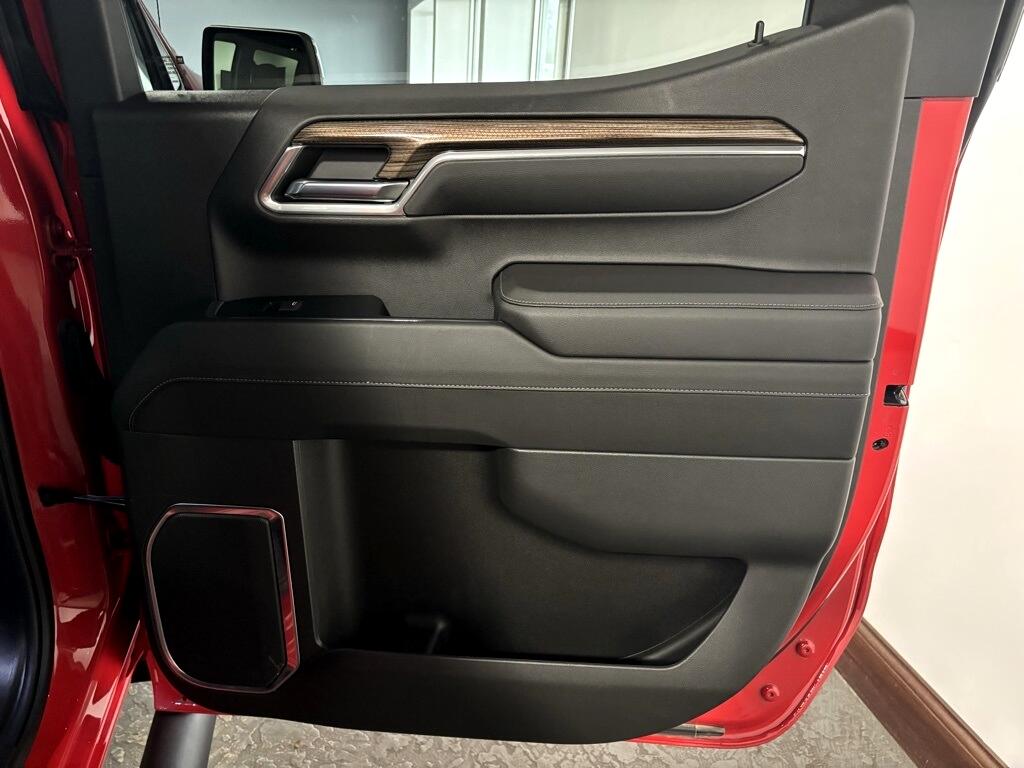 Chevrolet Silverado 1500 RST Crew Cab 4WD 2023