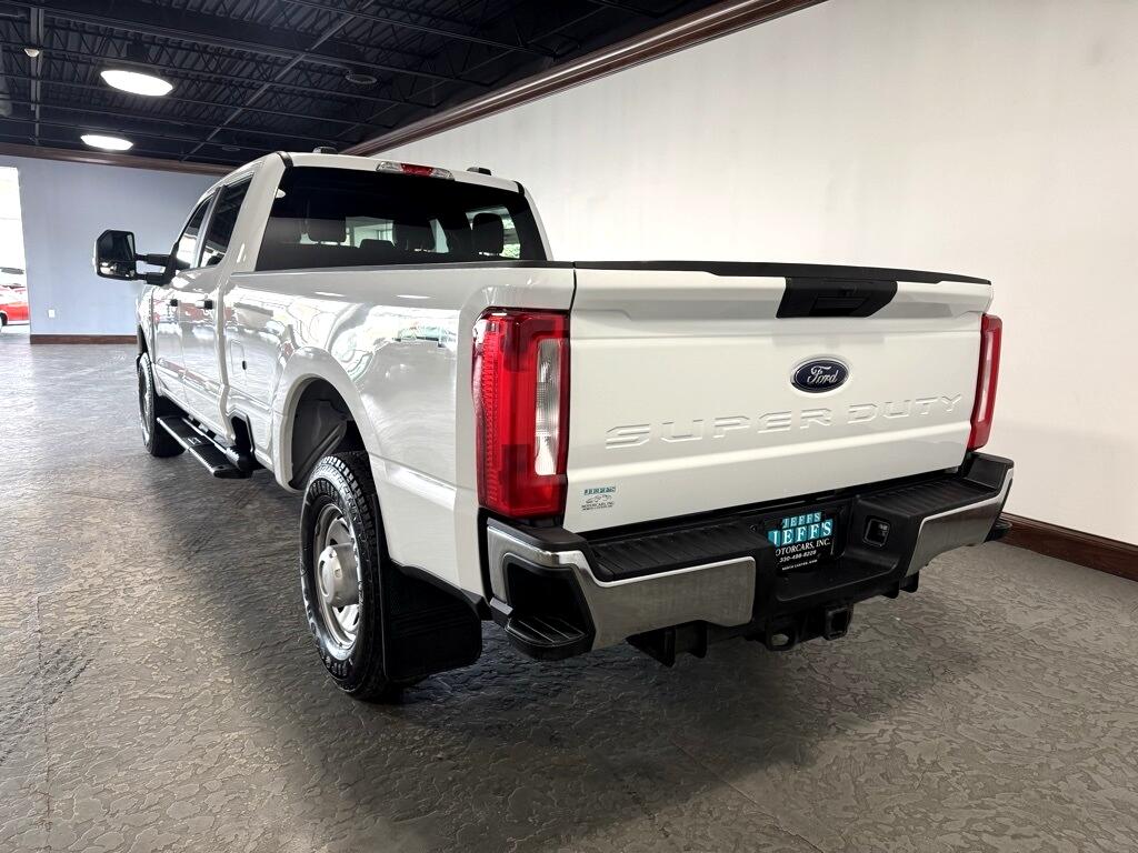 Ford F-350 SD King Ranch Crew Cab Long Bed 4WD 2024