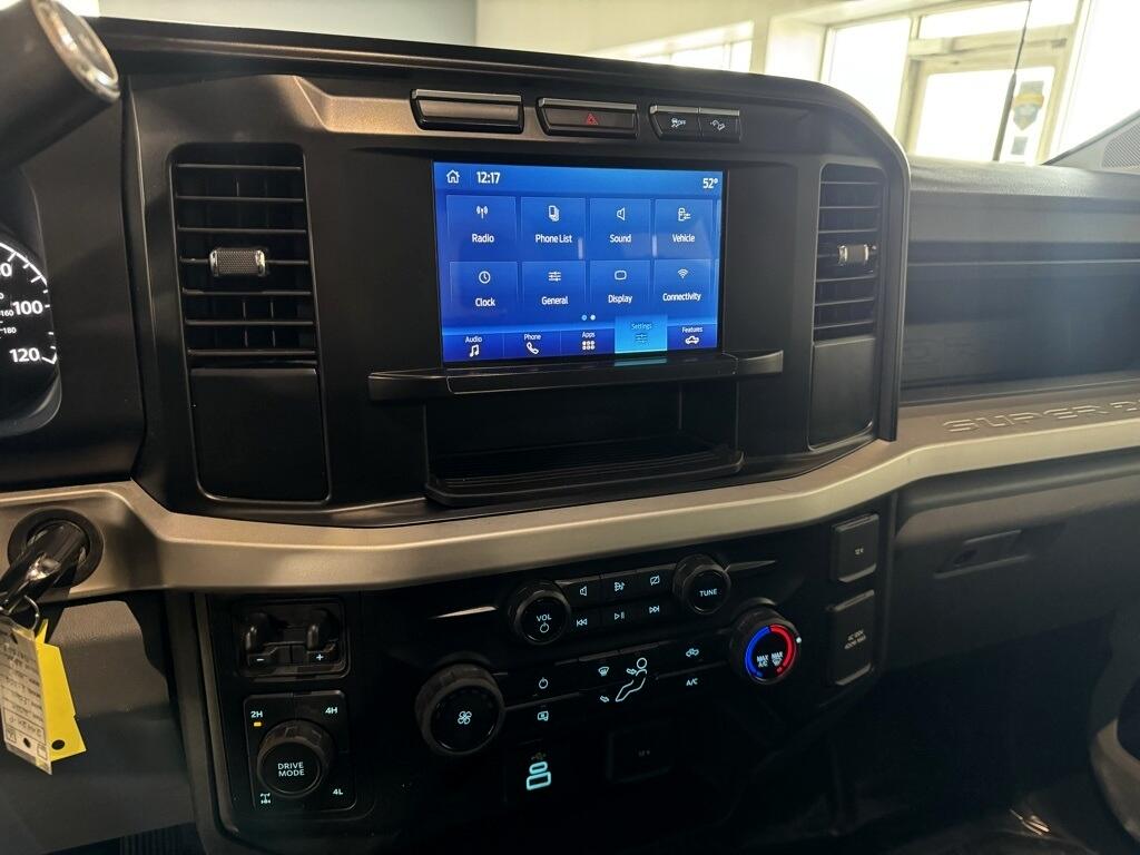 Ford F-350 SD King Ranch Crew Cab Long Bed 4WD 2024