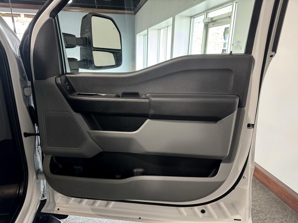 Ford F-350 SD King Ranch Crew Cab Long Bed 4WD 2024