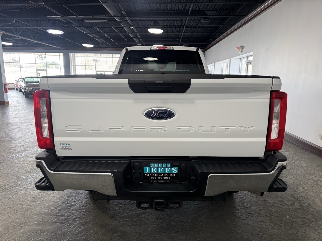 Ford F-350 SD King Ranch Crew Cab Long Bed 4WD 2024