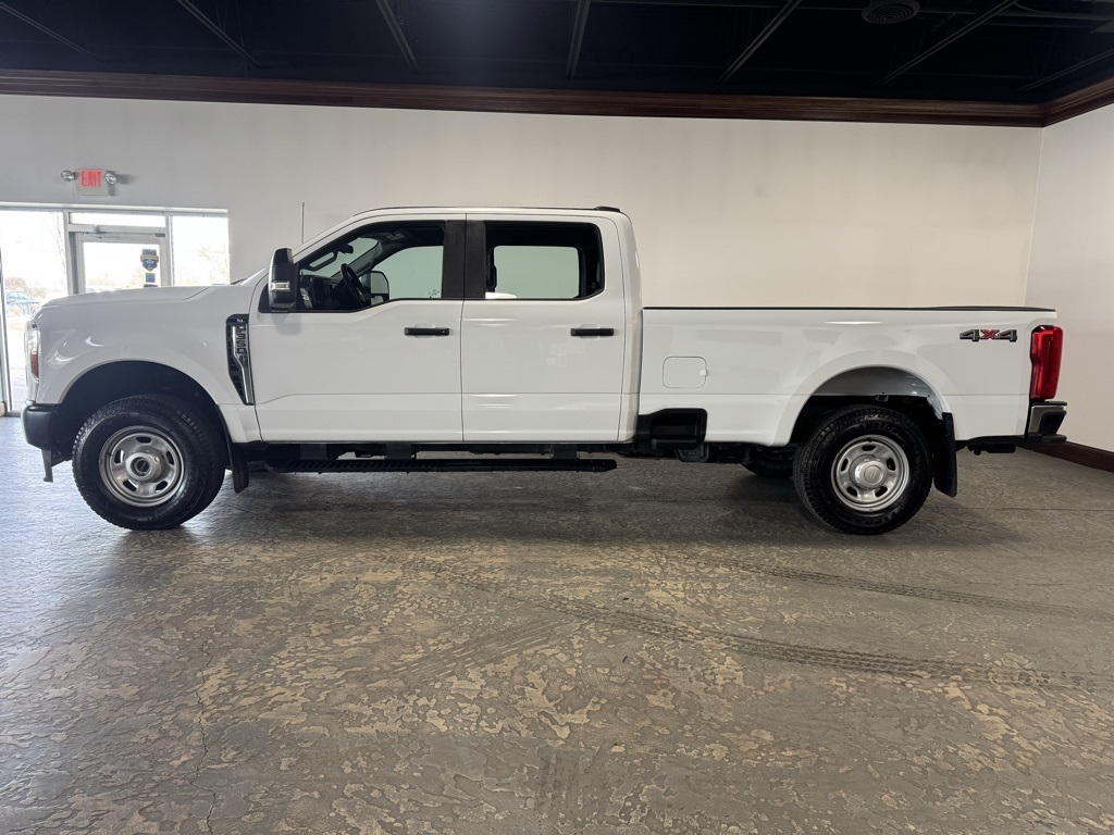 Ford F-350 SD King Ranch Crew Cab Long Bed 4WD 2024