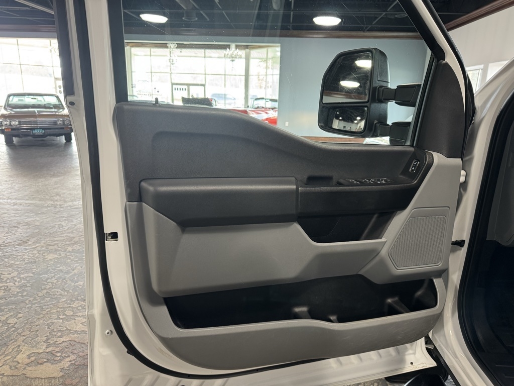 Ford F-350 SD King Ranch Crew Cab Long Bed 4WD 2024