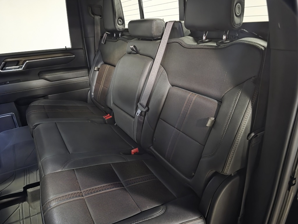 Chevrolet Silverado 2500HD High Country Crew Cab Long Box 4WD 2024