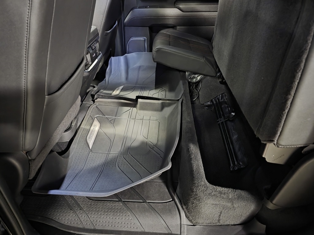 Chevrolet Silverado 2500HD High Country Crew Cab Long Box 4WD 2024