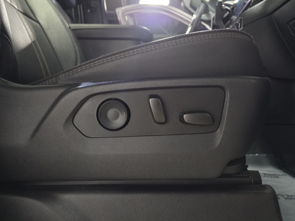 Chevrolet Silverado 2500HD High Country Crew Cab Long Box 4WD 2024