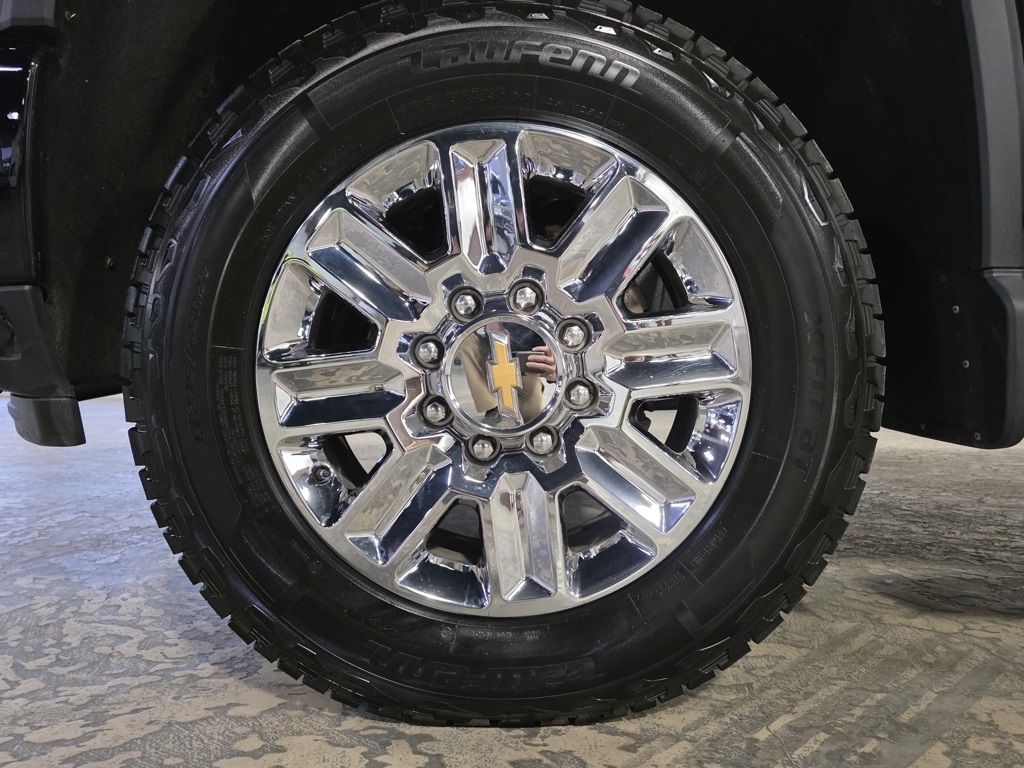 Chevrolet Silverado 2500HD High Country Crew Cab Long Box 4WD 2024