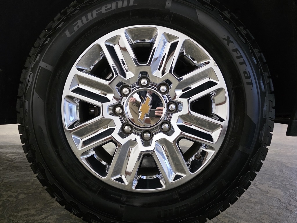 Chevrolet Silverado 2500HD High Country Crew Cab Long Box 4WD 2024