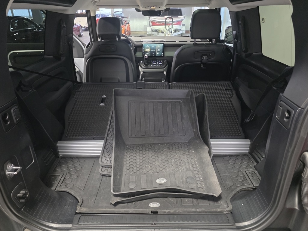 Land Rover Defender 90 S 2022