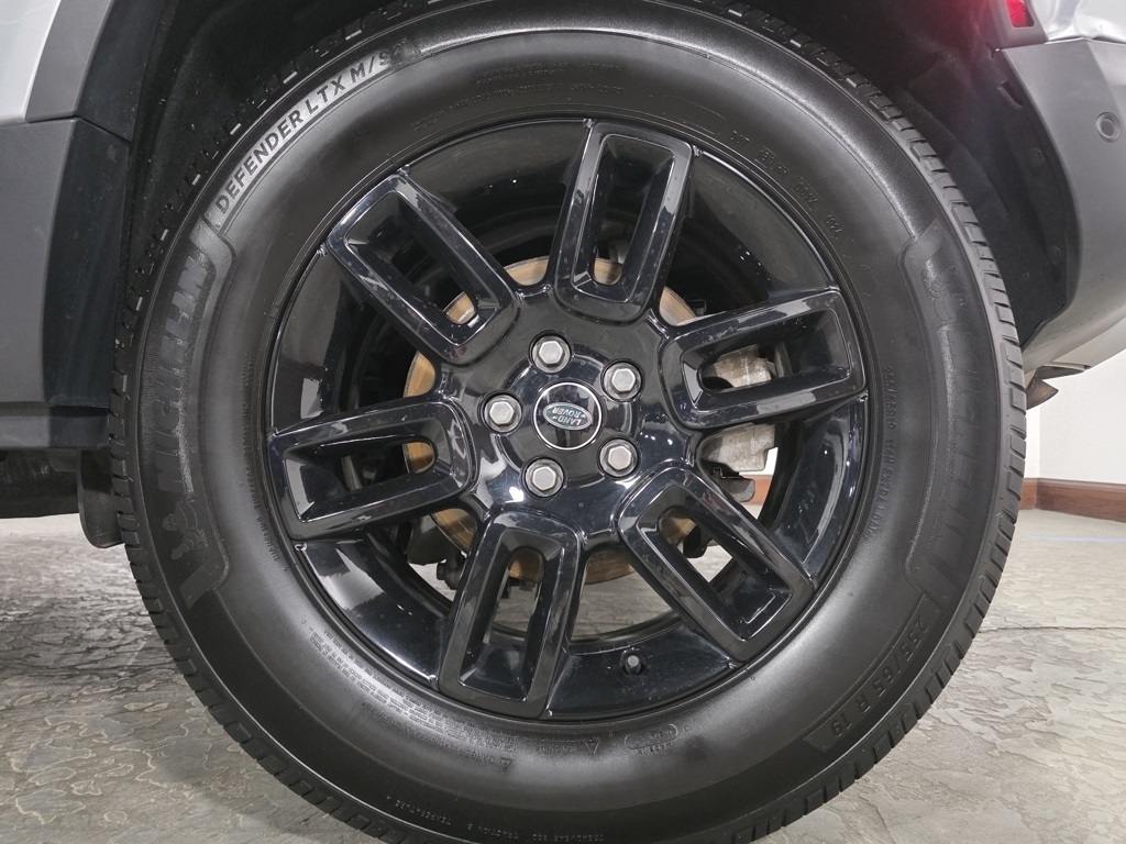 Land Rover Defender 90 S 2022