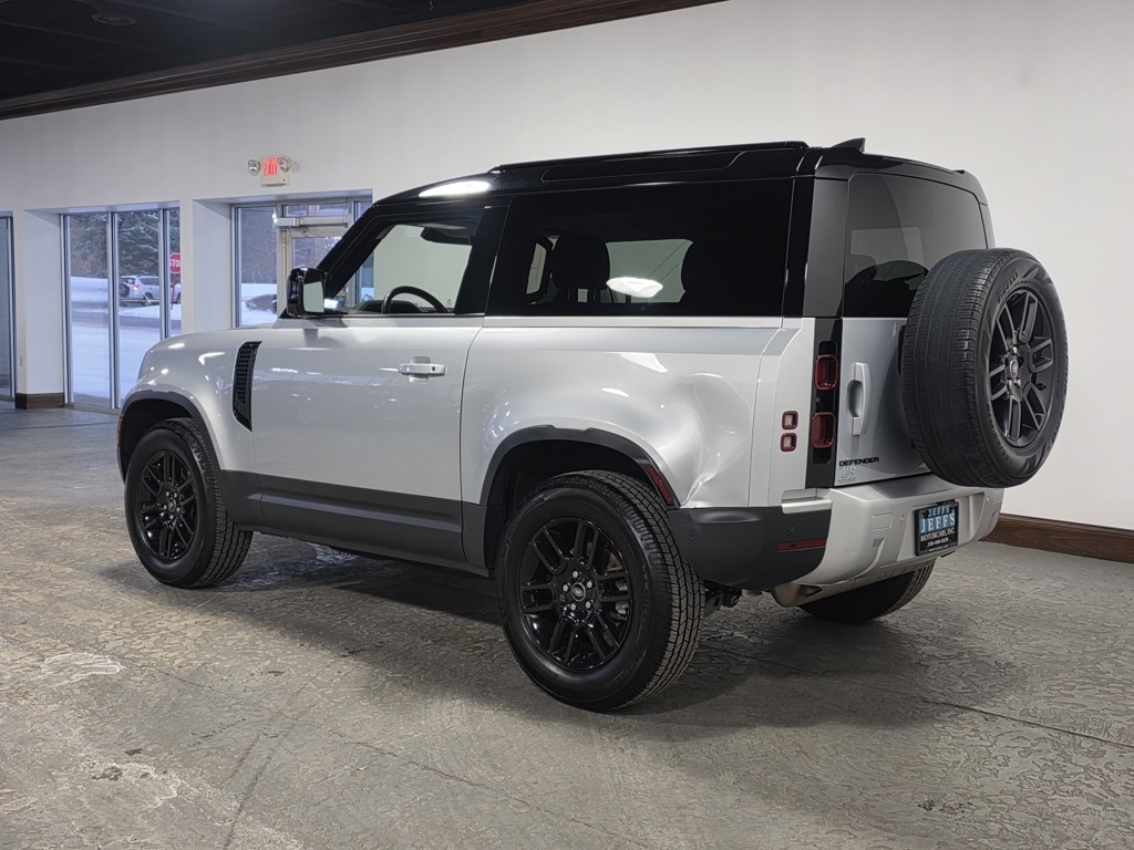 Land Rover Defender 90 S 2022