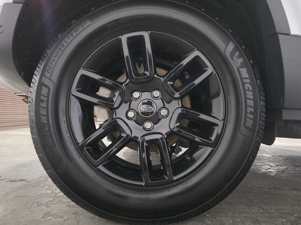 Land Rover Defender 90 S 2022