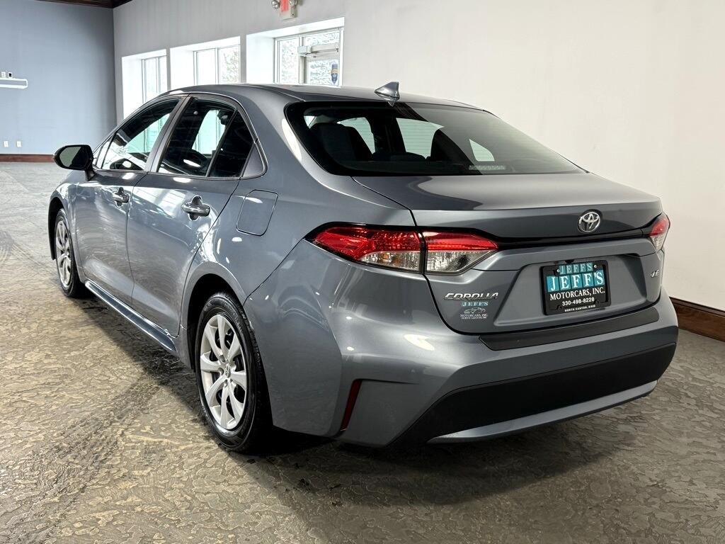 Toyota Corolla LE 2022