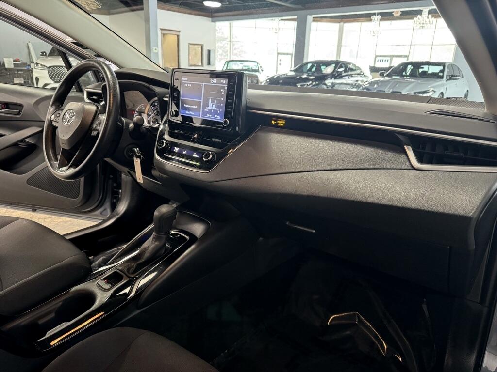 Toyota Corolla LE 2022