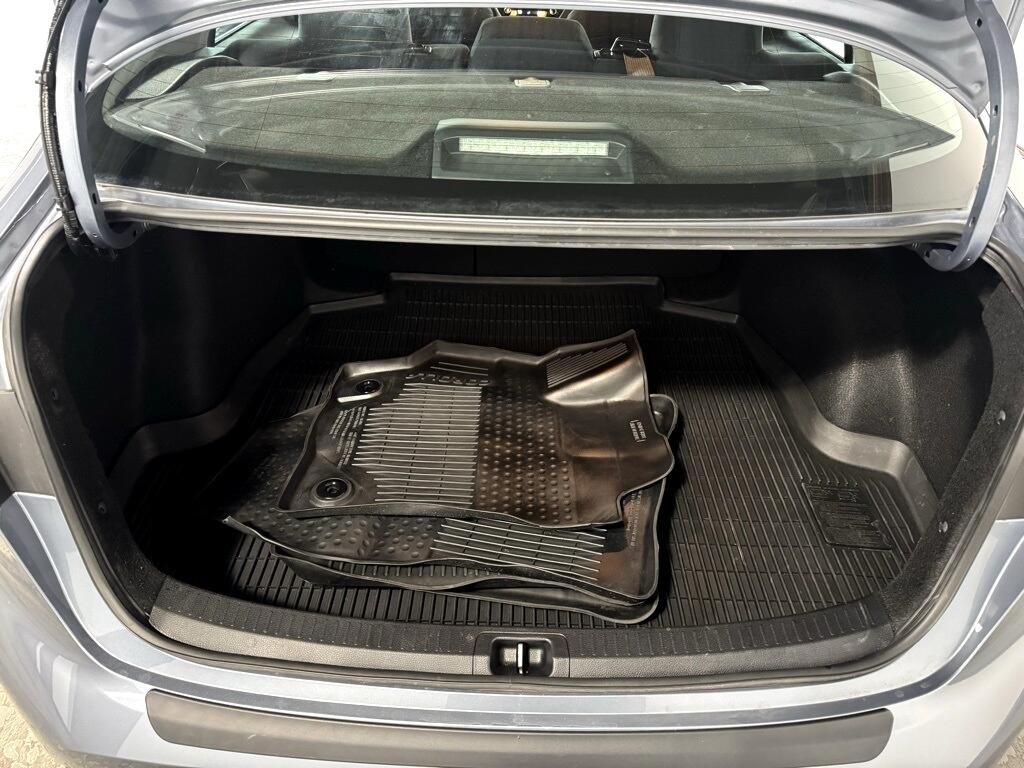 Toyota Corolla LE 2022