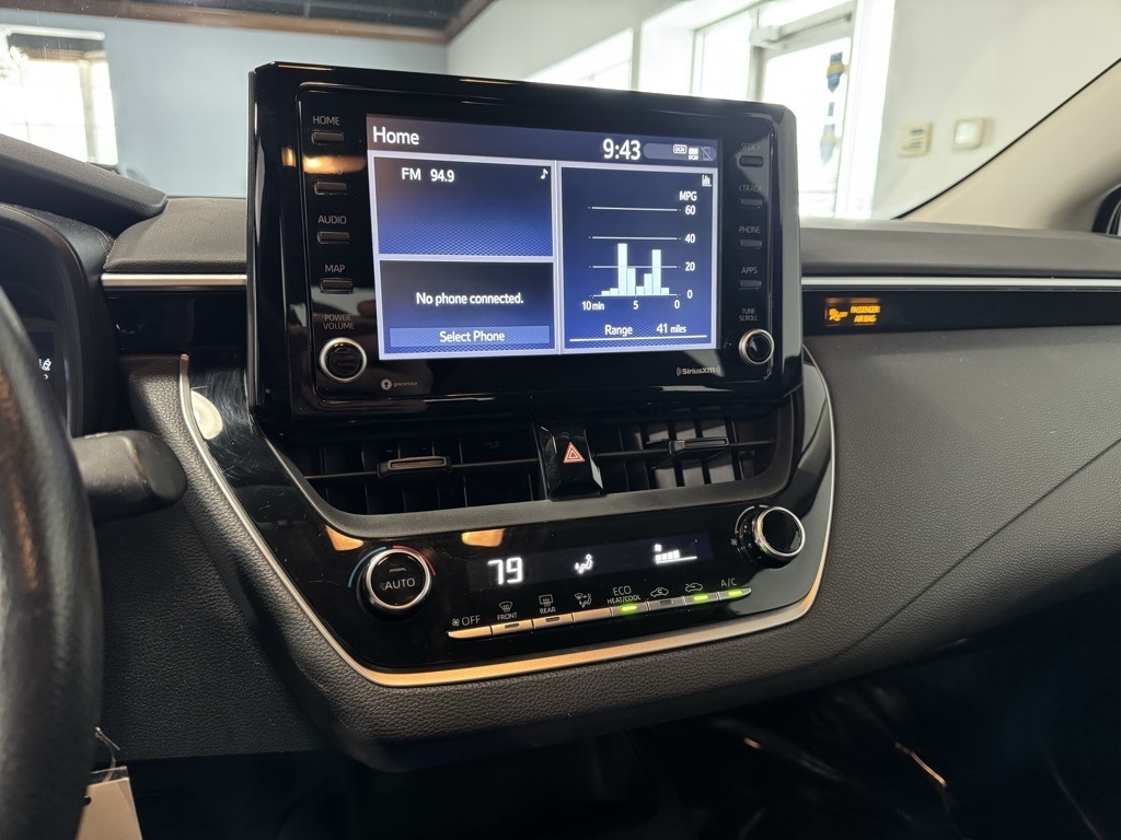 Toyota Corolla LE 2022