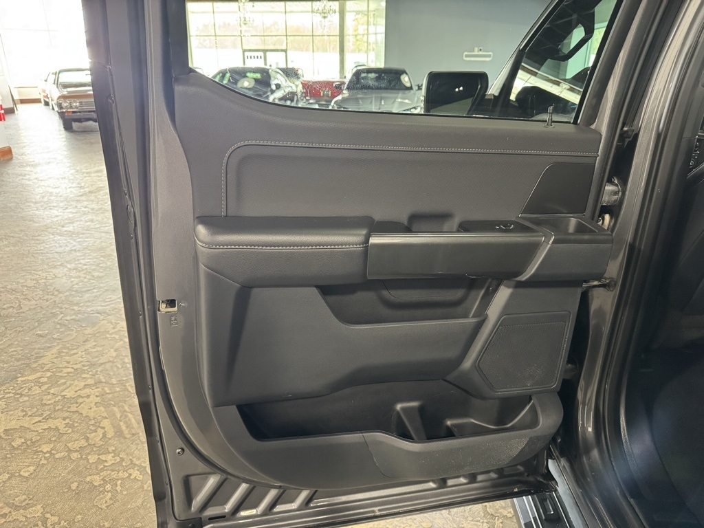 Ford F-150 Lariat SuperCrew 5.5-ft. Bed 4WD 2023