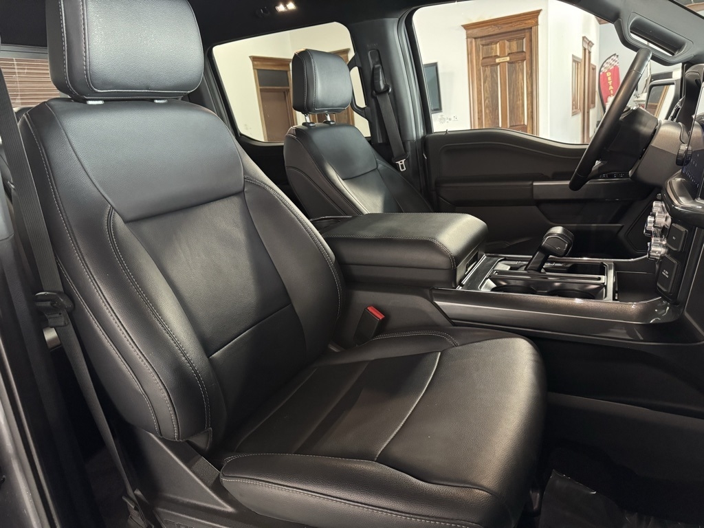 Ford F-150 Lariat SuperCrew 5.5-ft. Bed 4WD 2023