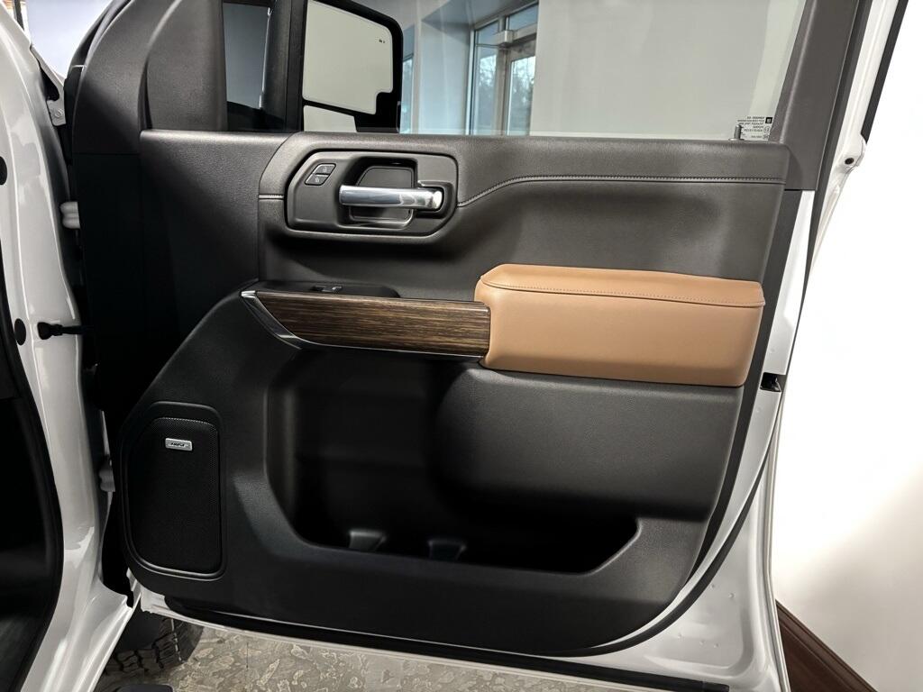 Chevrolet Silverado 3500HD High Country Crew Cab 4WD 2022