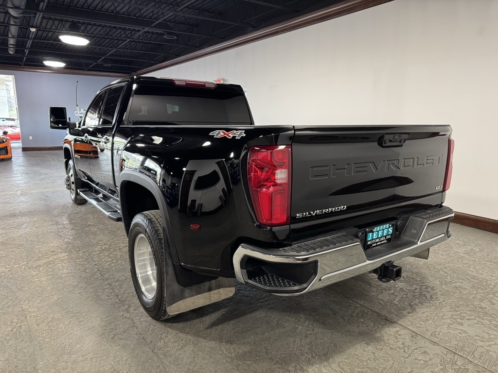 Chevrolet Silverado 3500HD LTZ Crew Cab 4WD 2025