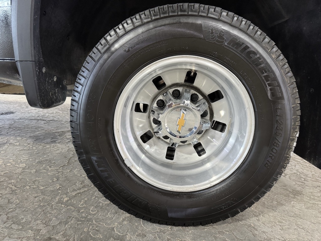 Chevrolet Silverado 3500HD LTZ Crew Cab 4WD 2025