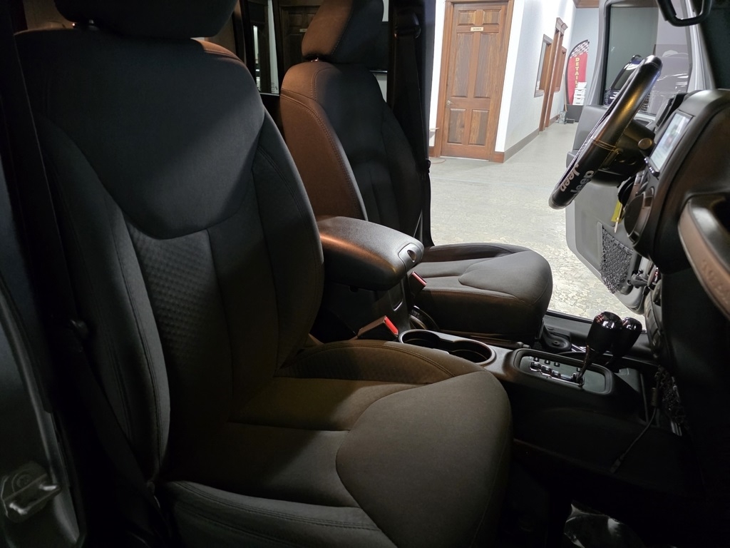 Jeep Wrangler Unlimited Sport 4WD 2016