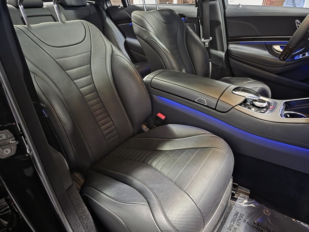 Mercedes-Benz S-Class S560 4MATIC 2020