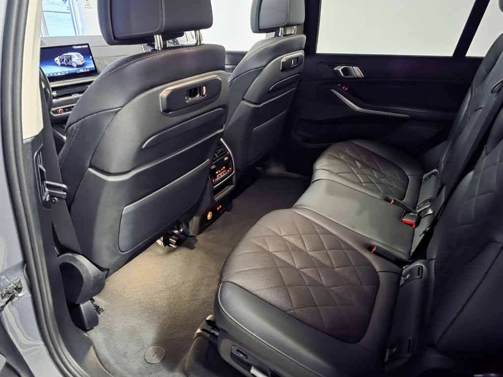 BMW X7 xDrive40i 2025