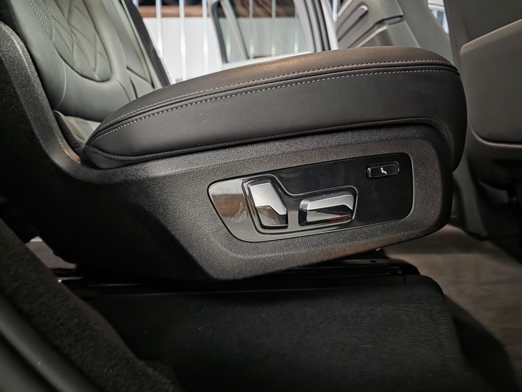 BMW X7 xDrive40i 2025