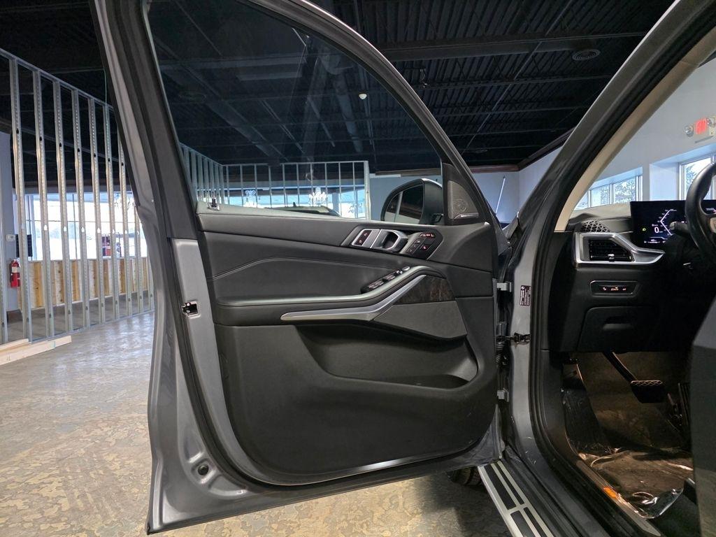 BMW X7 xDrive40i 2025