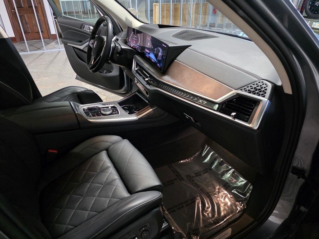 BMW X7 xDrive40i 2025