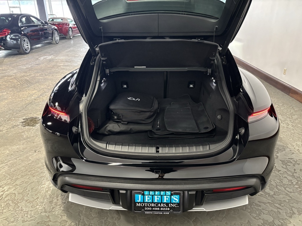 Porsche Taycan Cross Tourismo 4 2024