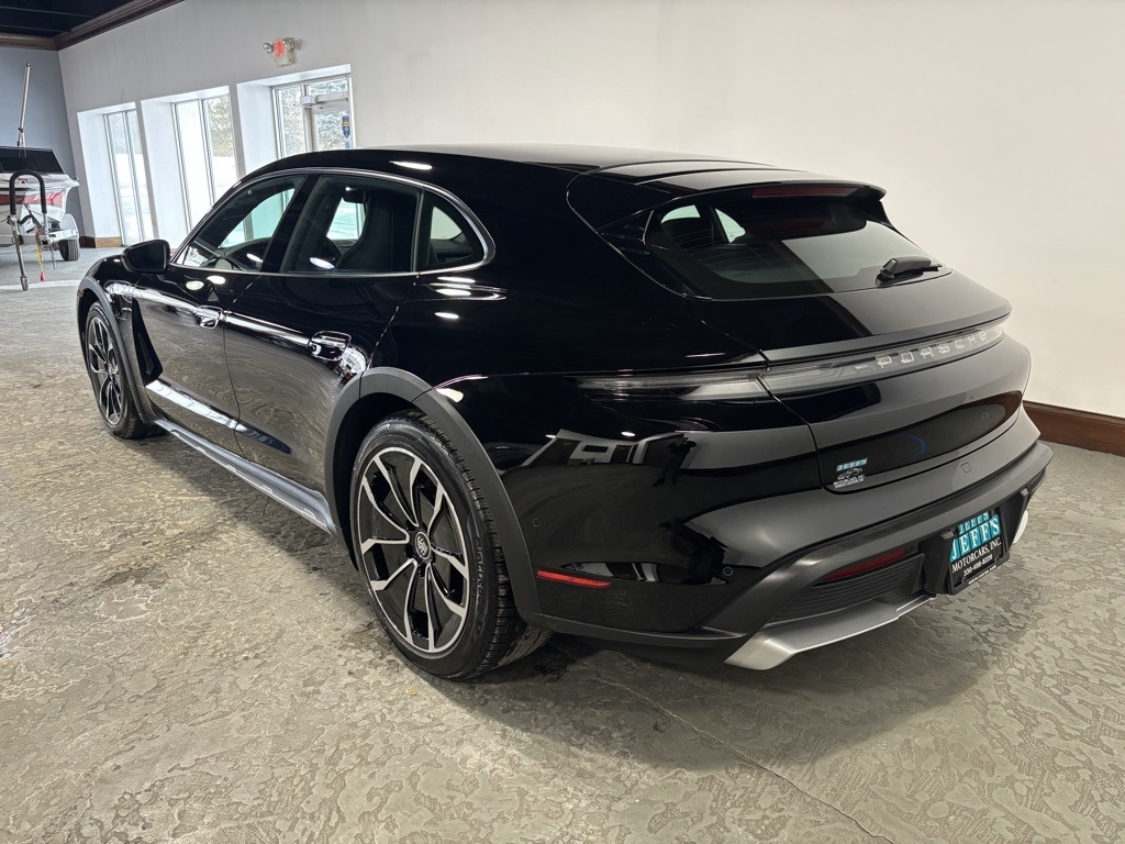 Porsche Taycan Cross Tourismo 4 2024