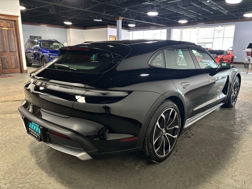 Porsche Taycan Cross Tourismo 4 2024