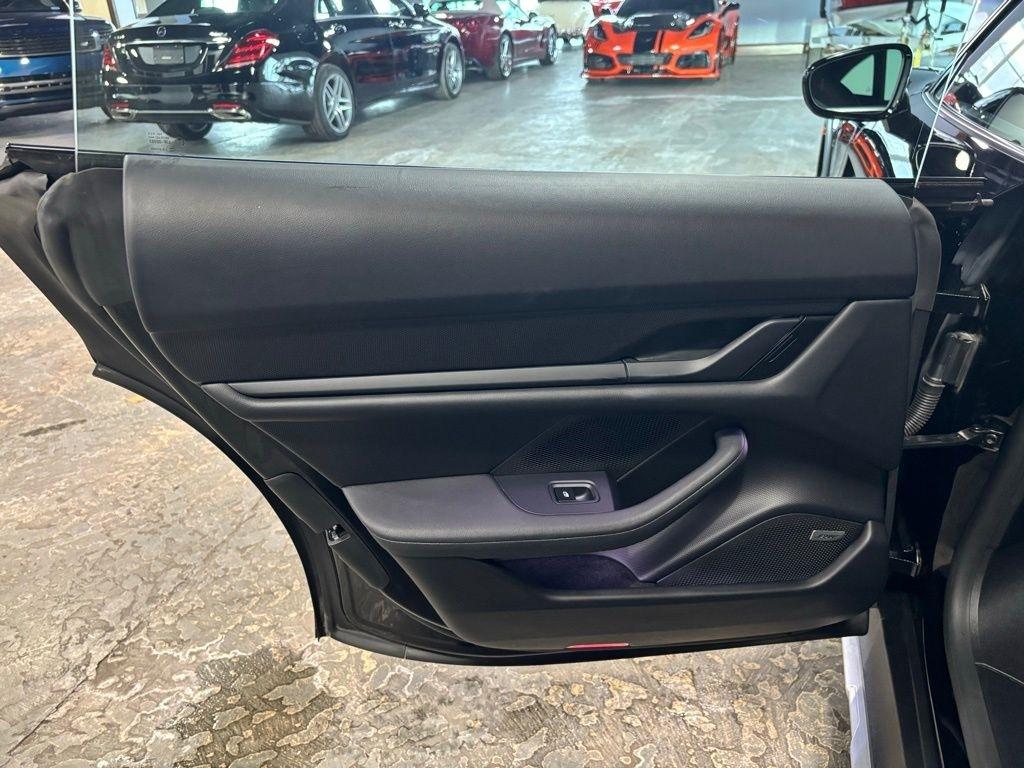 Porsche Taycan Cross Tourismo 4 2024