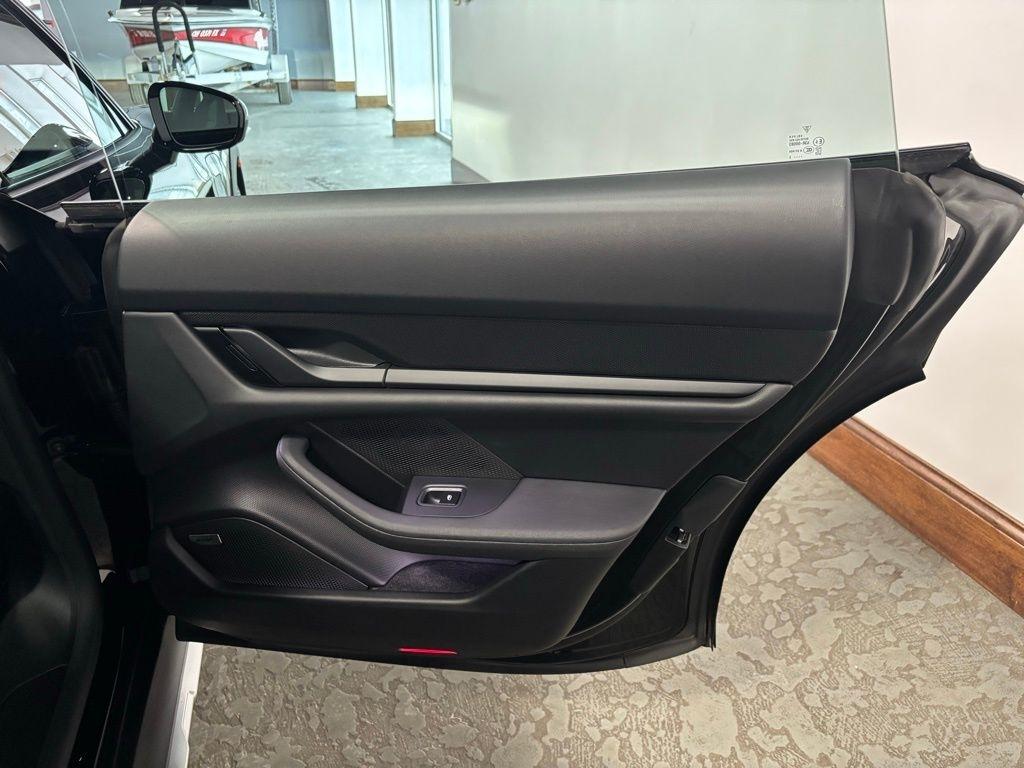 Porsche Taycan Cross Tourismo 4 2024