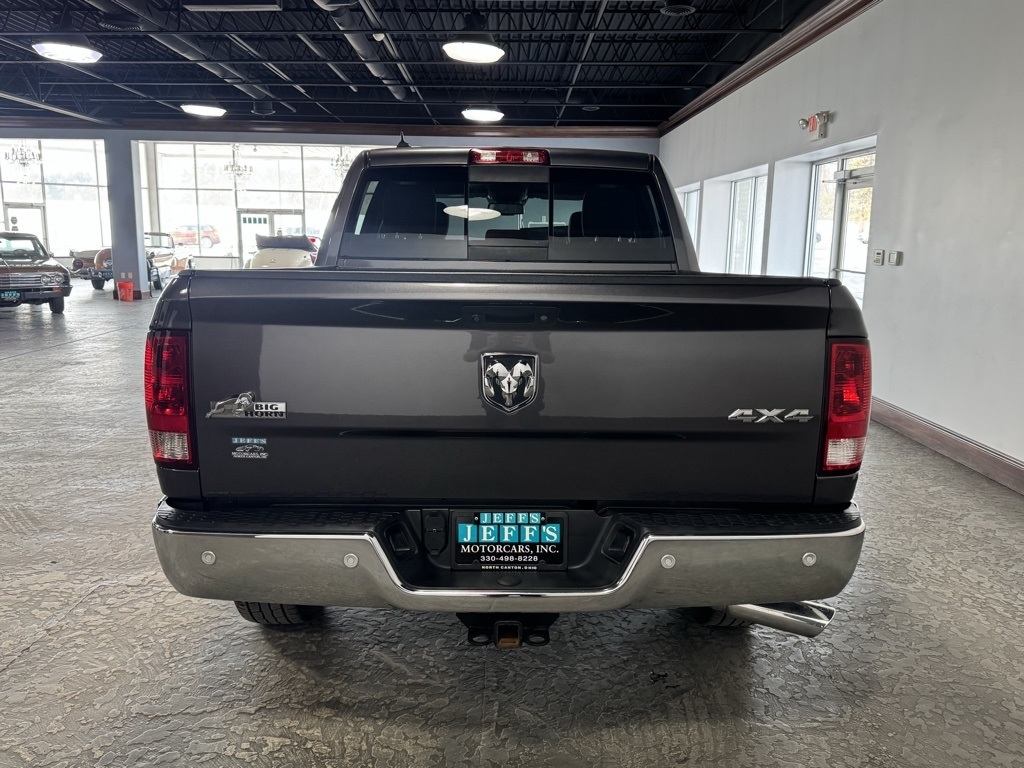 RAM 1500 SLT Crew Cab SWB 4WD 2016