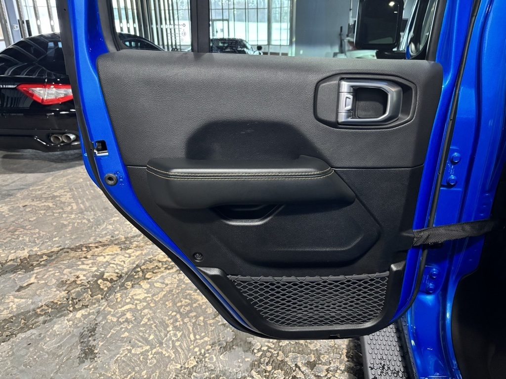 Jeep Wrangler Sahara 2024