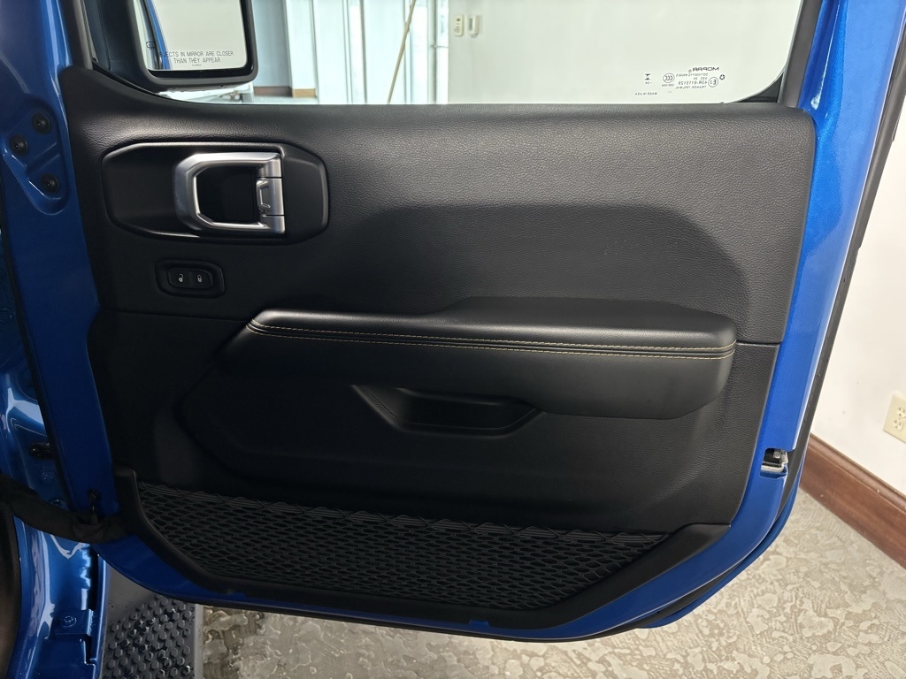 Jeep Wrangler Sahara 2024