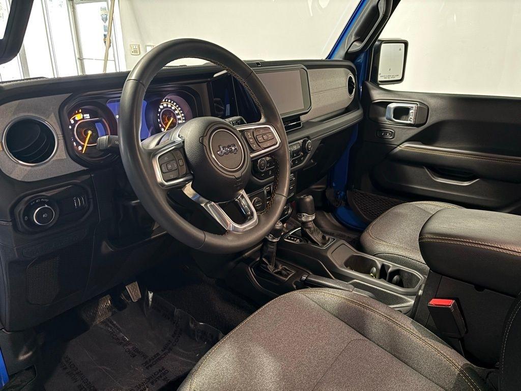 Jeep Wrangler Sahara 2024