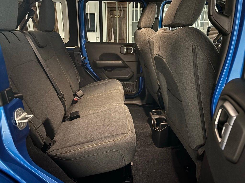 Jeep Wrangler Sahara 2024