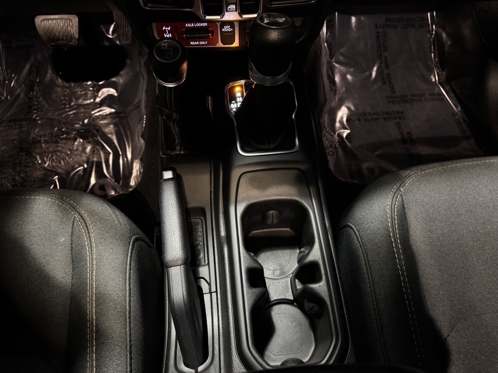 Jeep Wrangler Sport 2024