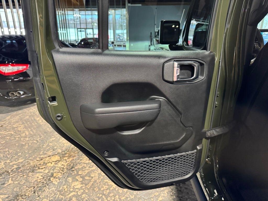 Jeep Wrangler Sport 2024